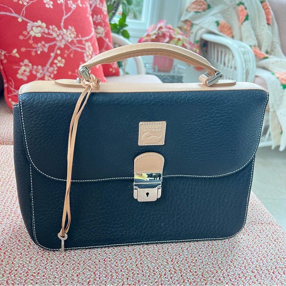 DOONEY AND BOURKE Black and Tan Leather Women's Bag NWOT!